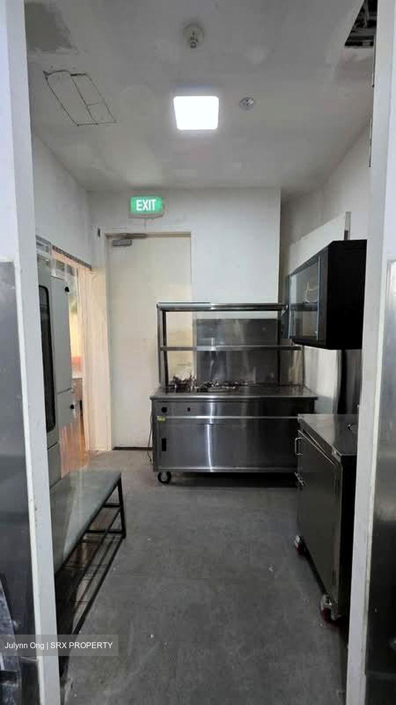 Rangoon Road (D8), Retail #546850221